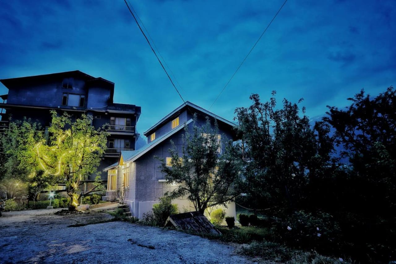 Vila Grey Moustache 4Bhk Manāli Exteriér fotografie